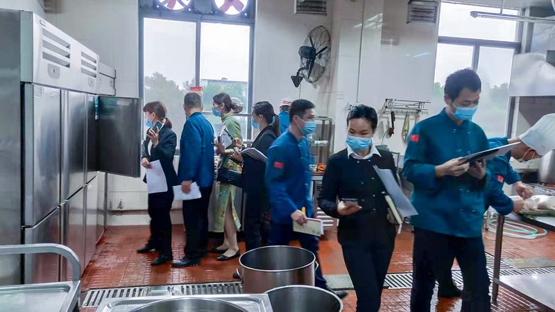 餐饮加盟品牌合同条款：合同条款中的关键点解析**