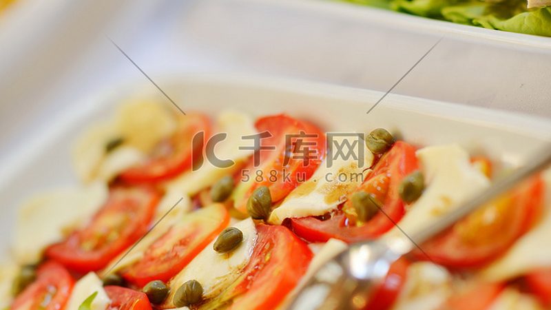 小标题：情人节糖果定制的意义